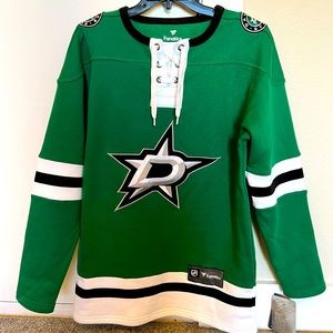 NWT Dallas Stars hockey mens small sweatshirt.